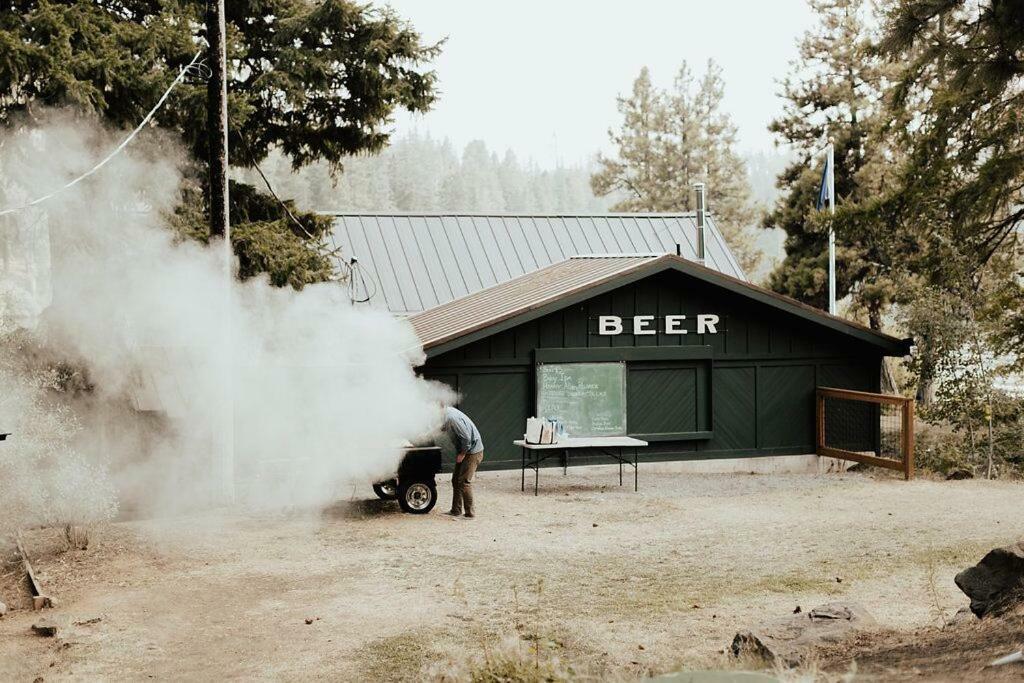 The Suttle Lodge & Boathouse Camp Sherman Kültér fotó